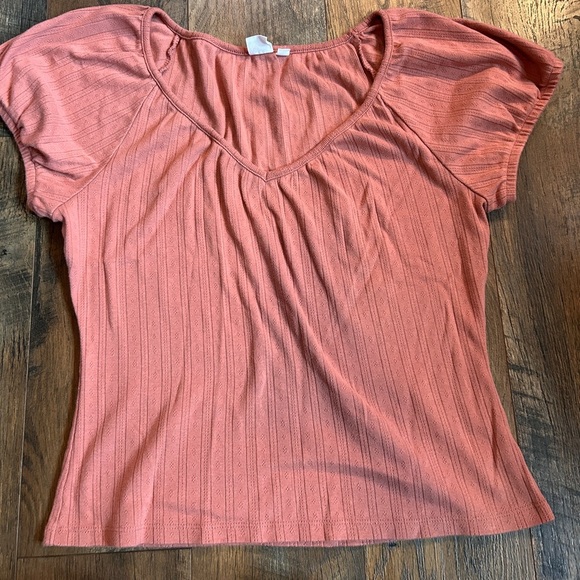 GAP Women's Pointelle V-Neck Tie Front Knit Top - Picture 8 of 9